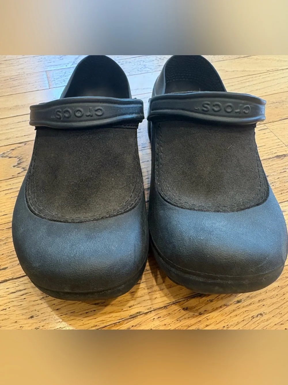 CROCS troika suede brown and Black Slip-On Clogs with Backstrap